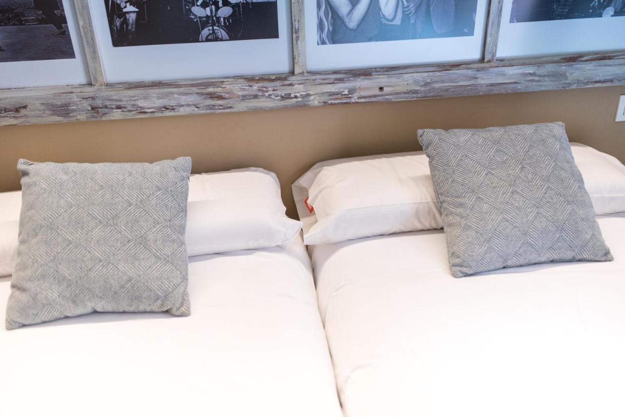 Apartamentos One 테루엘 외부 사진