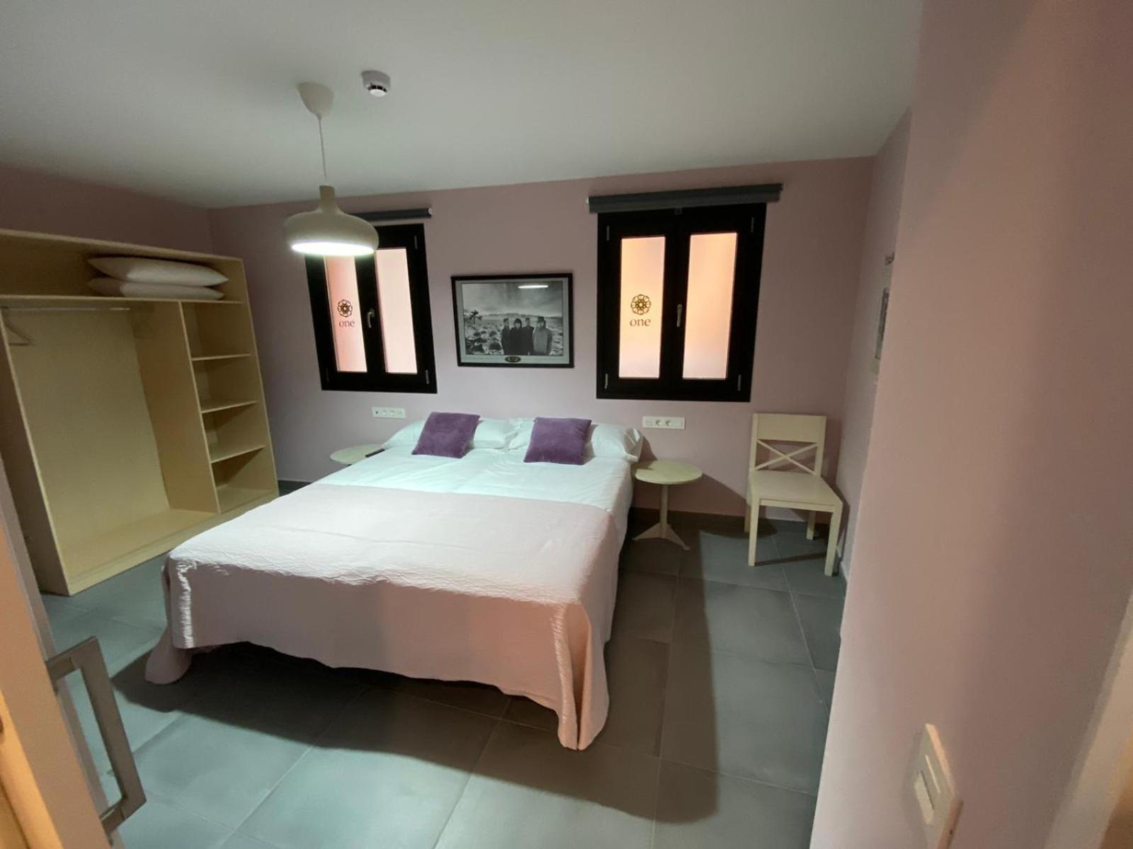 Apartamentos One 테루엘 객실 사진